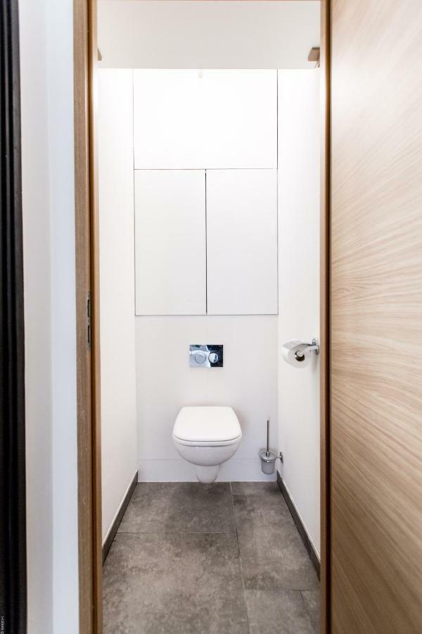 Charming Appartment อองทีบส์ ภายนอก รูปภาพ