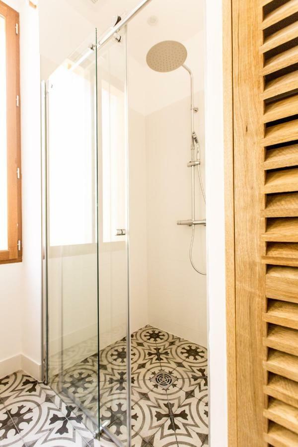 Charming Appartment อองทีบส์ ภายนอก รูปภาพ